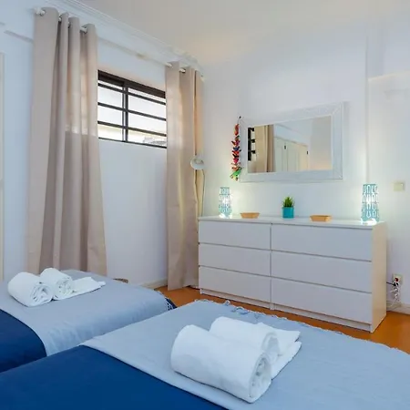 Marina 2Bdr Apartment With Balcony & Pool - 5Min From Beach By Lovelystay Quarteira Exterior foto