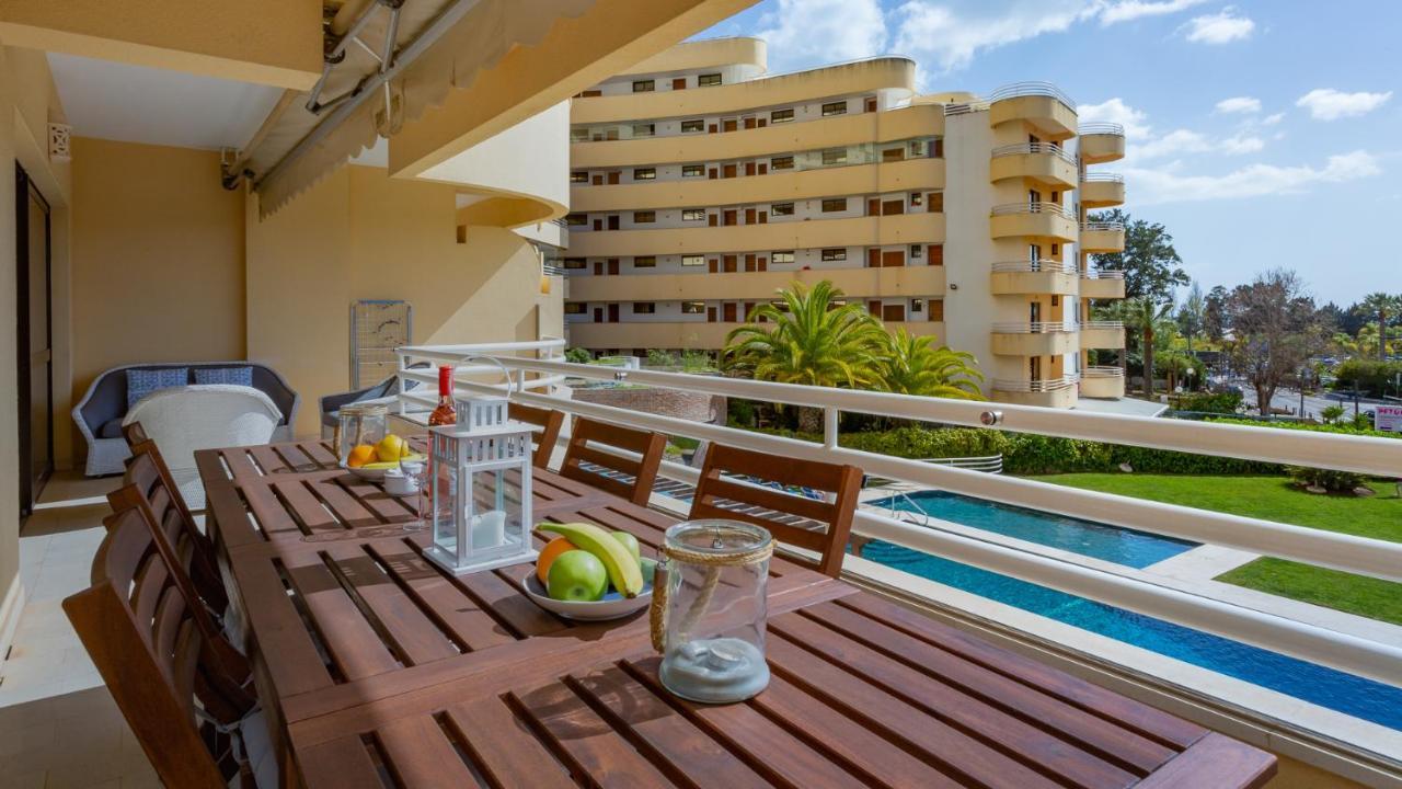 Marina 2bdr With Balcony & Pool - 5min From By Lovelystay Apartment *