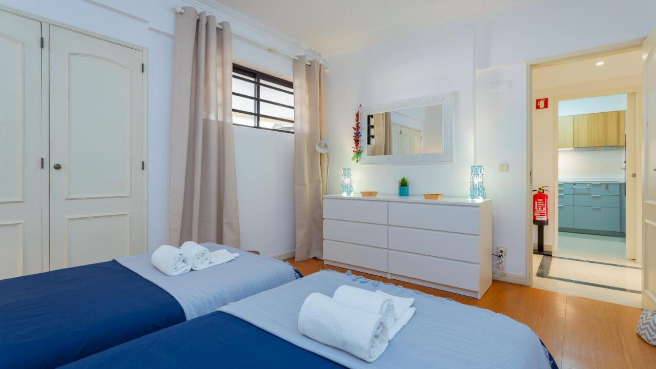 Marina 2bdr With Balcony & Pool - 5min From By Lovelystay Apartment Quarteira